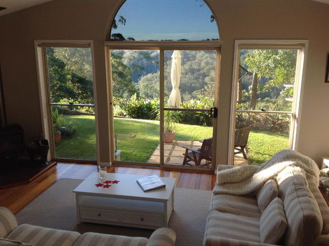 The Avenue At Montville Cottage - Holiday Find 4
