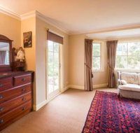 Wattle Grove Homestead Bed  Breakfast - Holiday Find