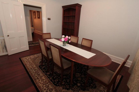 Evelyn House - Holiday Find 1