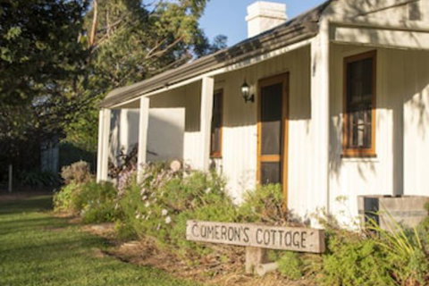 Camerons Cottage - Holiday Find 0