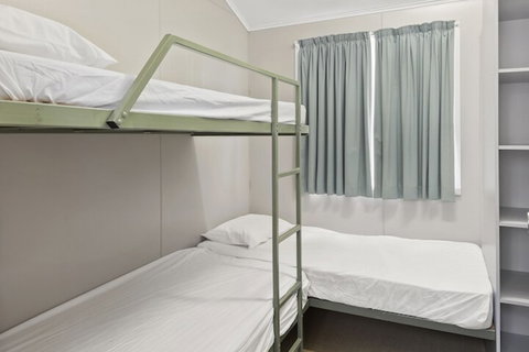 Dunbogan Caravan Park - Holiday Find 2