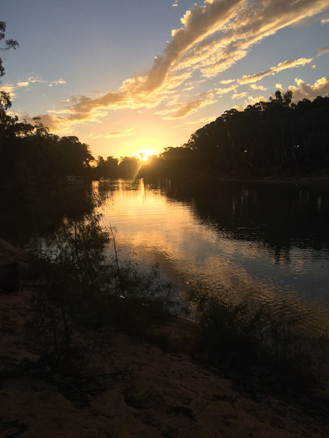 Echuca Moama Holiday Accommodation 2 - Holiday Find 1