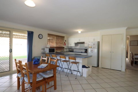 Holiday On The Water - Holiday Find 4