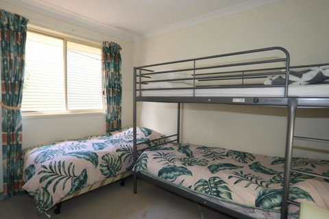 Holiday On The Water - Holiday Find 3