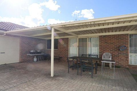 Holiday On The Water - Holiday Find 6