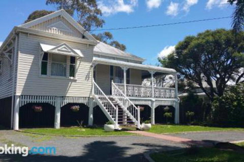 YesterYear On West - Holiday Find 0