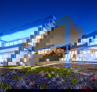 Sovereign Point on the Marina - Holiday Find