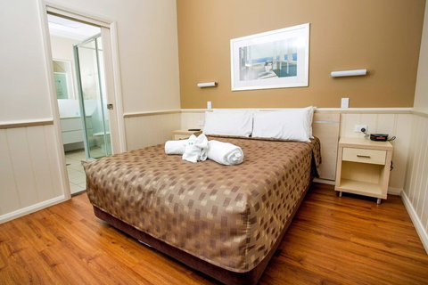 Reflections Holiday Parks Eden - Holiday Find 1