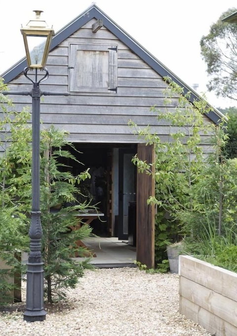 Elm Cottage Barn - Holiday Find 1