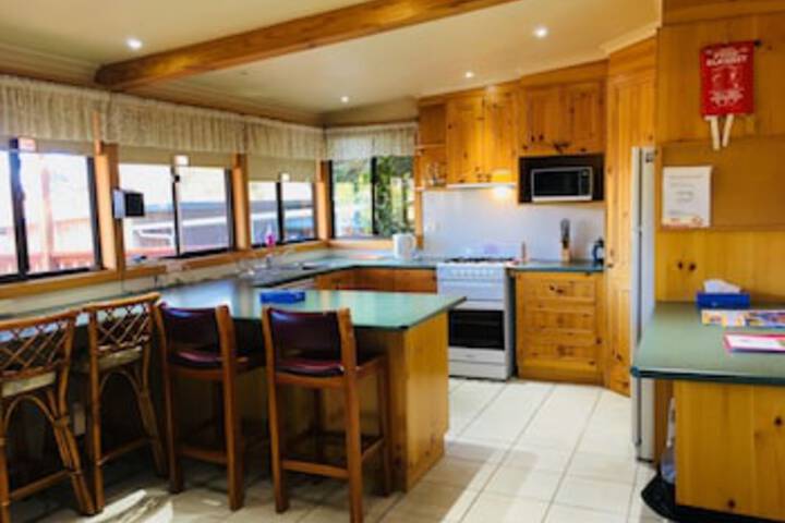 Anglers Reach NSW Holiday Find