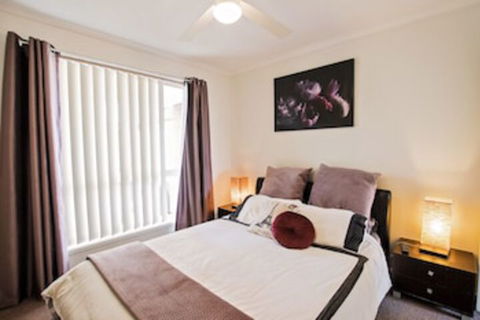 Echuca Moama Holiday Accommodation 1 - Holiday Find 0
