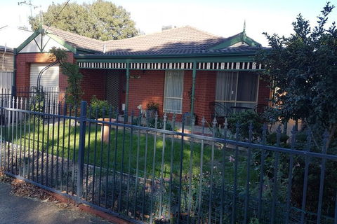 Cobram Cottage - Holiday Find 1