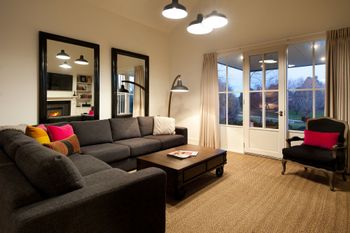 Red Earth Rock - Holiday Find 0