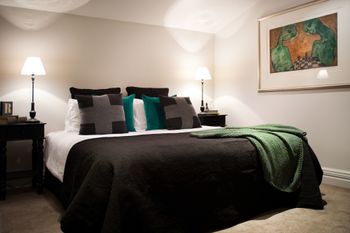 Red Earth Rock - Holiday Find 1