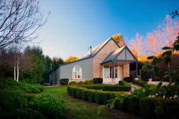 Red Earth Rock - Holiday Find 4