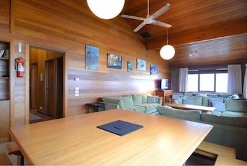 Lawlers 40 - Holiday Find 3