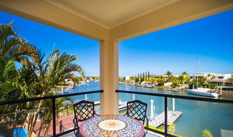 LUXE At Sanctuary Cove - Holiday Find 5