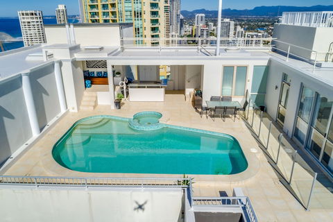 Golden Gate Resort - Holiday Find 4