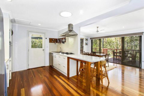 CABARITA BEACH BLISS HOLIDAY HOME On The LAKE - Holiday Find 2