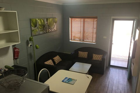 Esperance Central Accommodation - Holiday Find 6