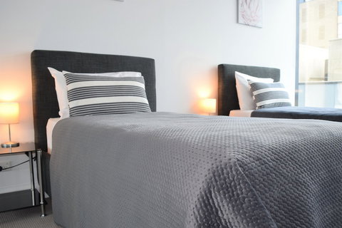 Executive Stay On Little Collins - Holiday Find 6