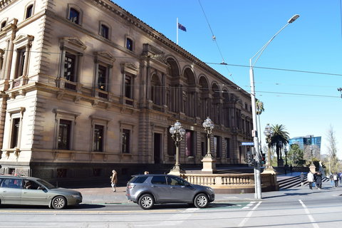 Executive Stay On Little Collins - Holiday Find 2