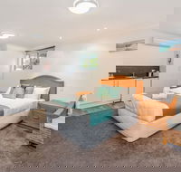 Adrift Apartments - Holiday Find