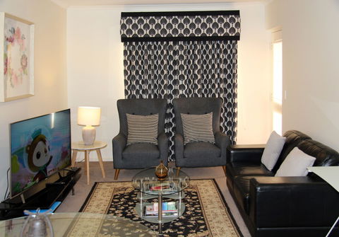 Adelaide City Apartment - 3BR, 2Bath & Carpark - Holiday Find 6
