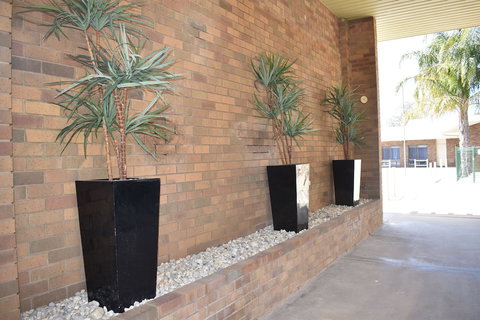 River Motel - Holiday Find 1