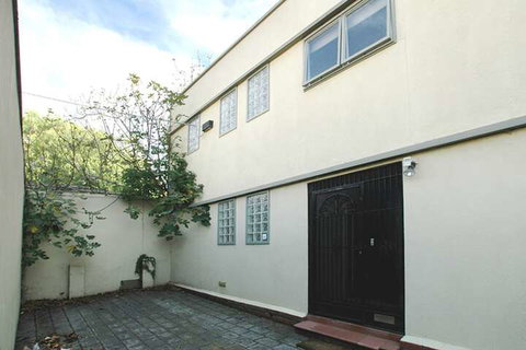 Charles Rooms Guesthouse - Holiday Find 5