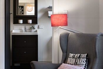 Latte Cottage - Holiday Find 0