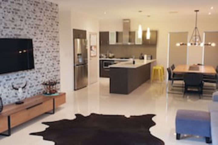 Willagee WA Holiday Find