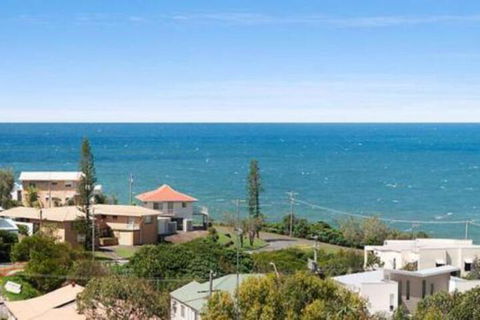 Carolyns Beach House - Holiday Find 0