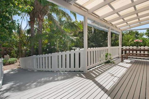 Carolyns Beach House - Holiday Find 6