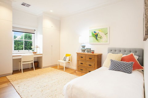 The Tarmons - Holiday Find 3