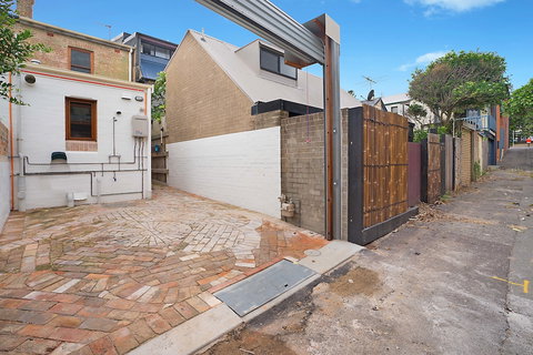 Newcastle Short Stay Apartments - 9 Alfred - Holiday Find 1