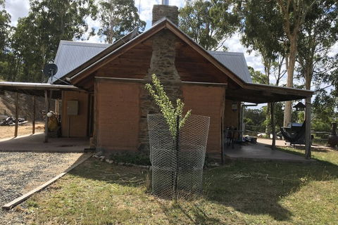 Mud Brick Cottage Cobungra - Holiday Find 3