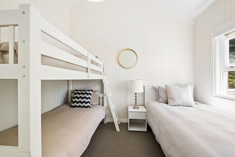 Hollow Tree Farm - Peace And Quiet On 30 Acres Right In Toowoomba - Holiday Find 7