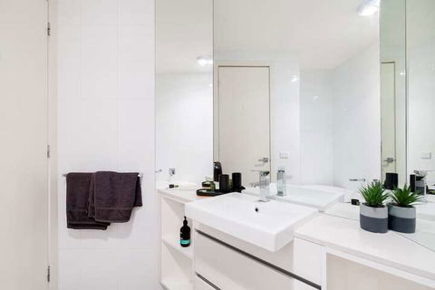 Centrepoint Units Ivanhoe - Holiday Find 3