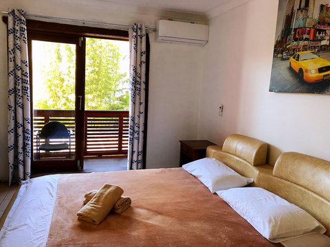 Central Jetty Motel - Holiday Find 6