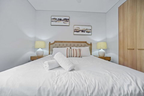 HomeHotel Ultra Luxurious 3 Bedroom Penthouse - Holiday Find 6