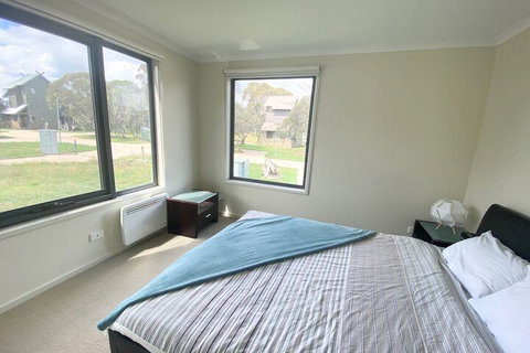 Winterfell - Holiday Find 6