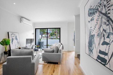 92 Brand New Doncaster Local House - Holiday Find 5