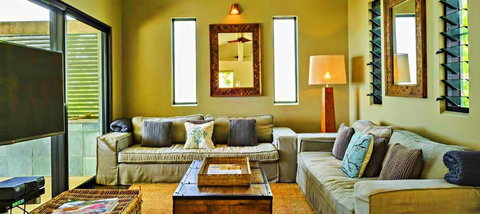 Oceans Edge Beach House At Oak Beach - Holiday Find 6