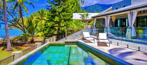 Oceans Edge Beach House At Oak Beach - Holiday Find 3