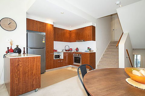 Spacious 1-Bedroom Apartment With Parking - Holiday Find 5