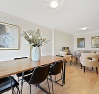 HomeHotel Luxury Close to Train Station - Holiday Find