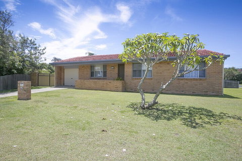 Robys Retreat Sawtell NSW - Holiday Find 5