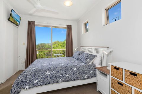 BEACH BLISS LUXURIOUS APARTMENT With POOL - Holiday Find 5