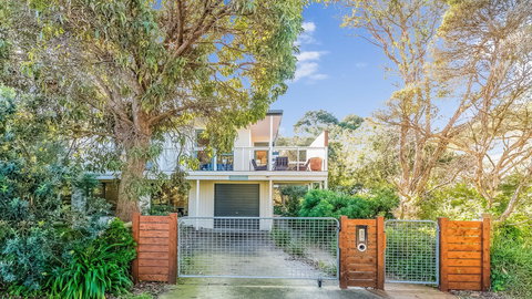 Woodingdean PET Friendly - Holiday Find 0